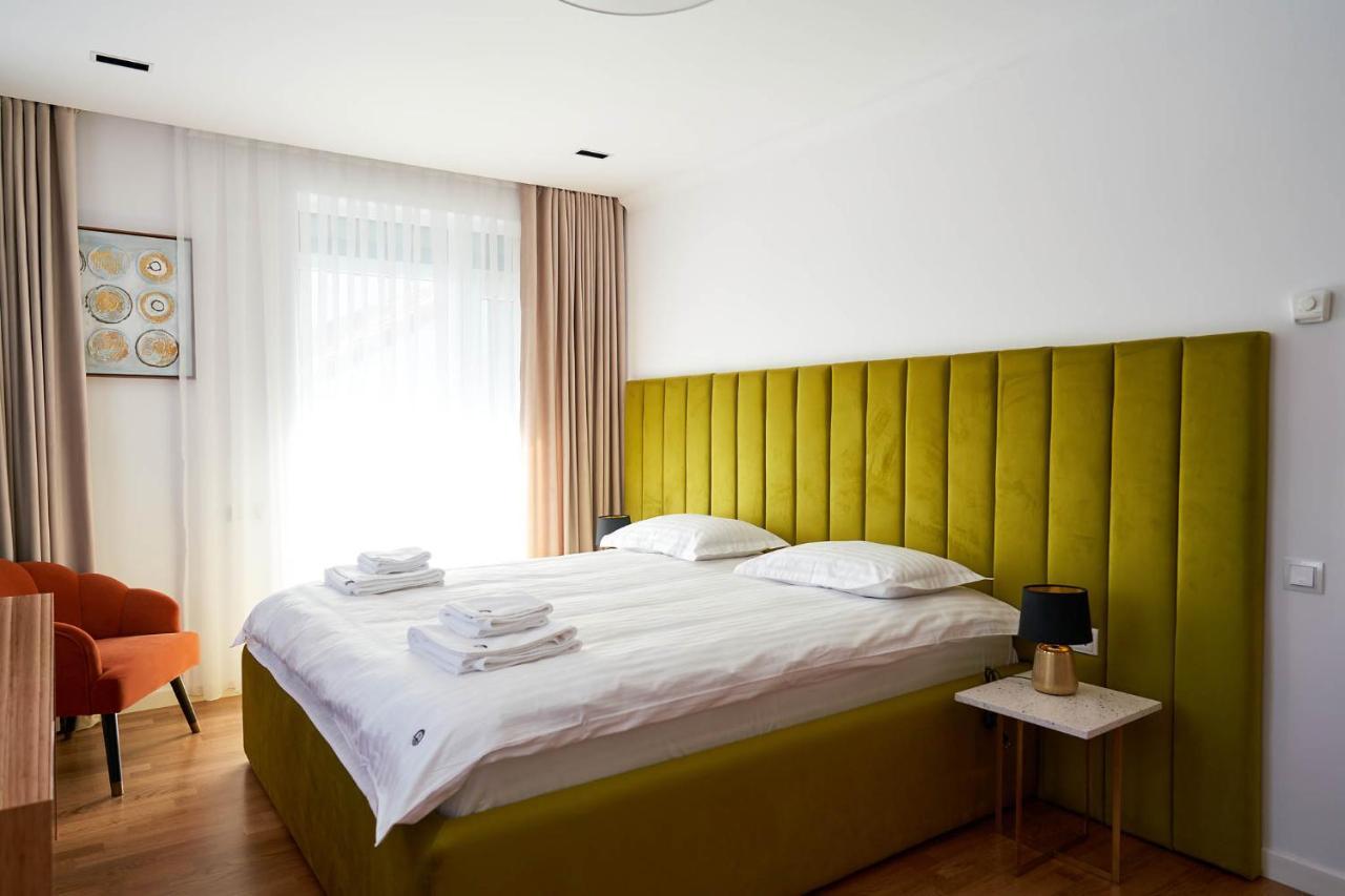 Hotel Glory Oradea Exteriör bild