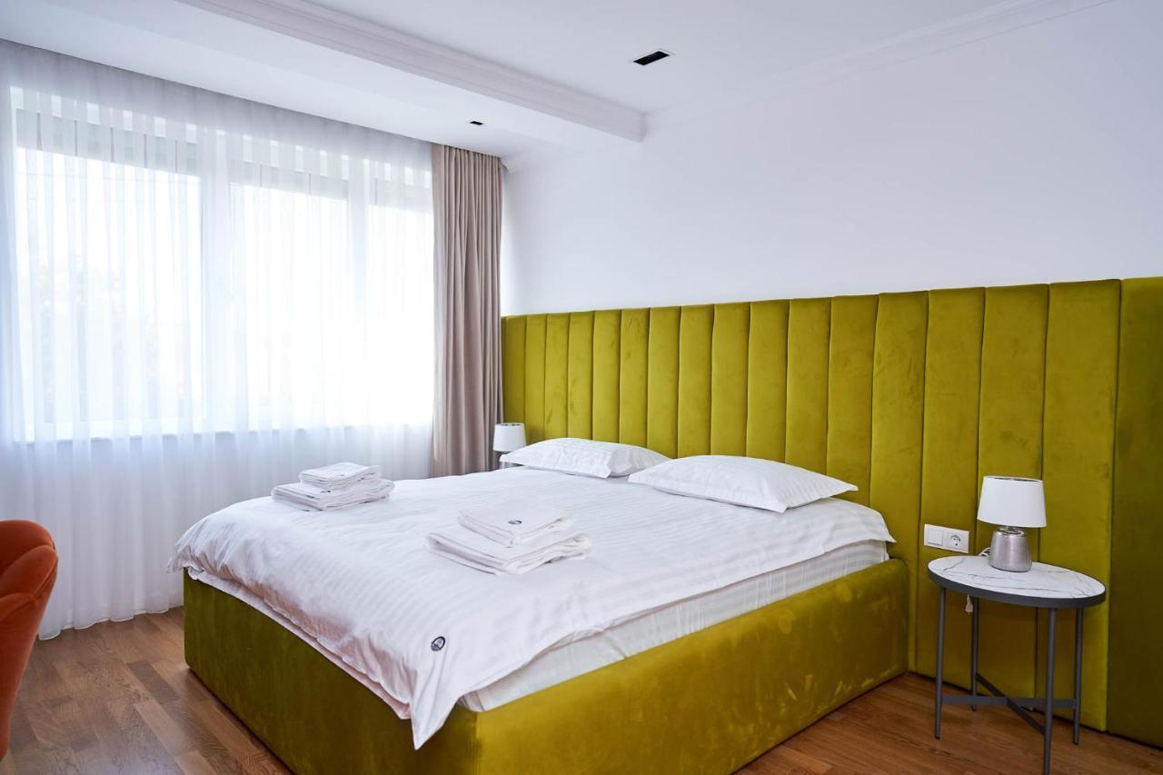 Hotel Glory Oradea Exteriör bild